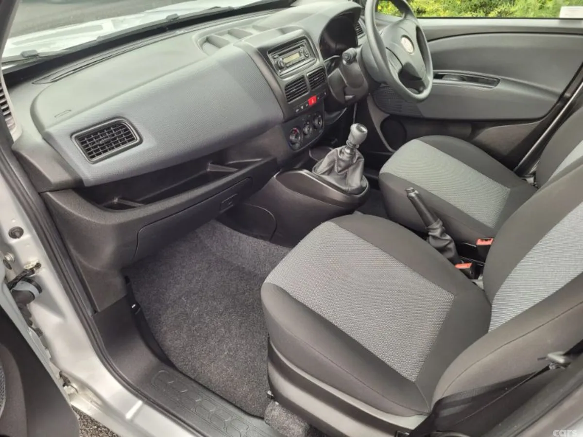 Fiat Doblo MPV, Petrol, 2017, Silver