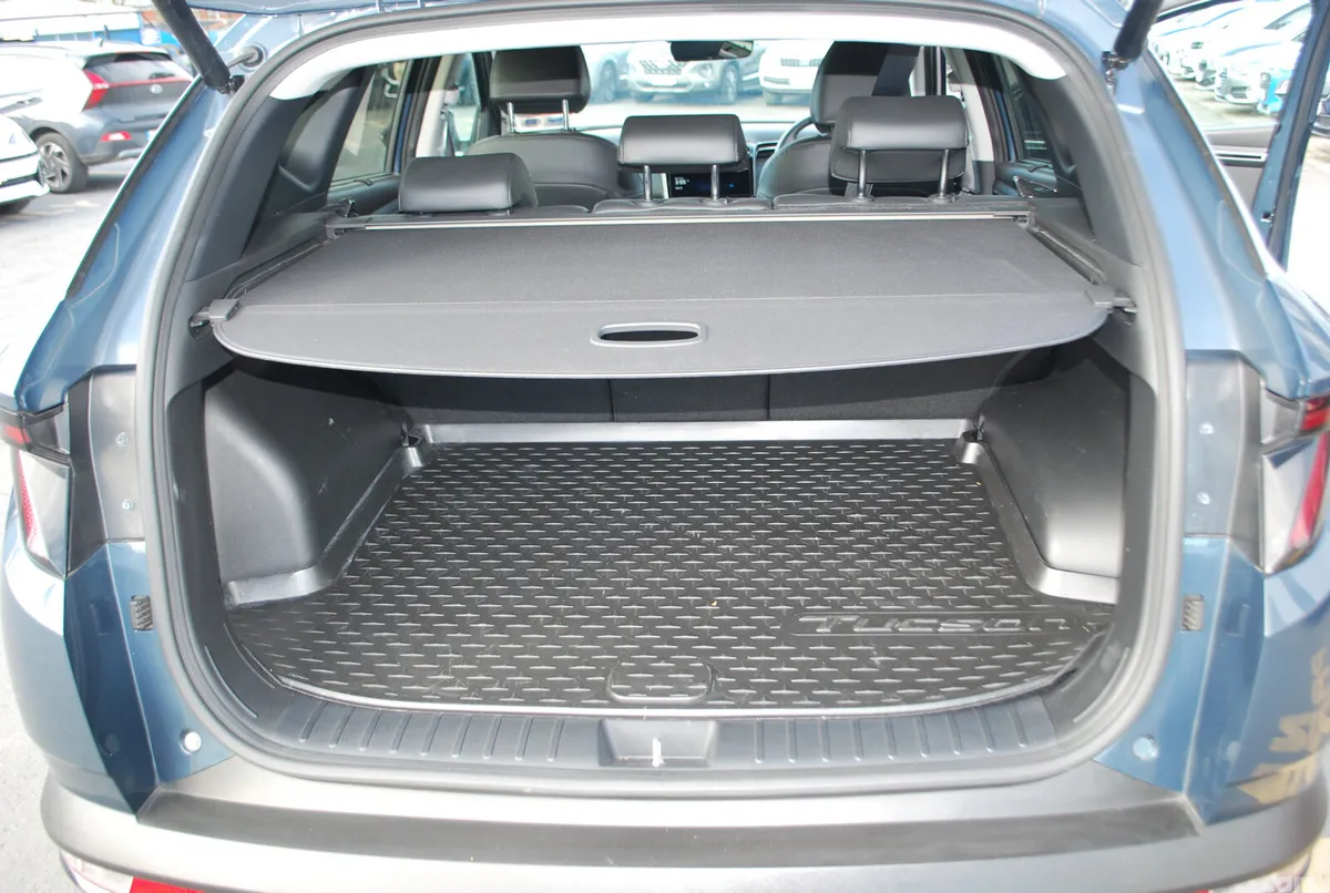 Hyundai Tucson SUV, Petrol Plug-in Hybrid, 2024, Blue