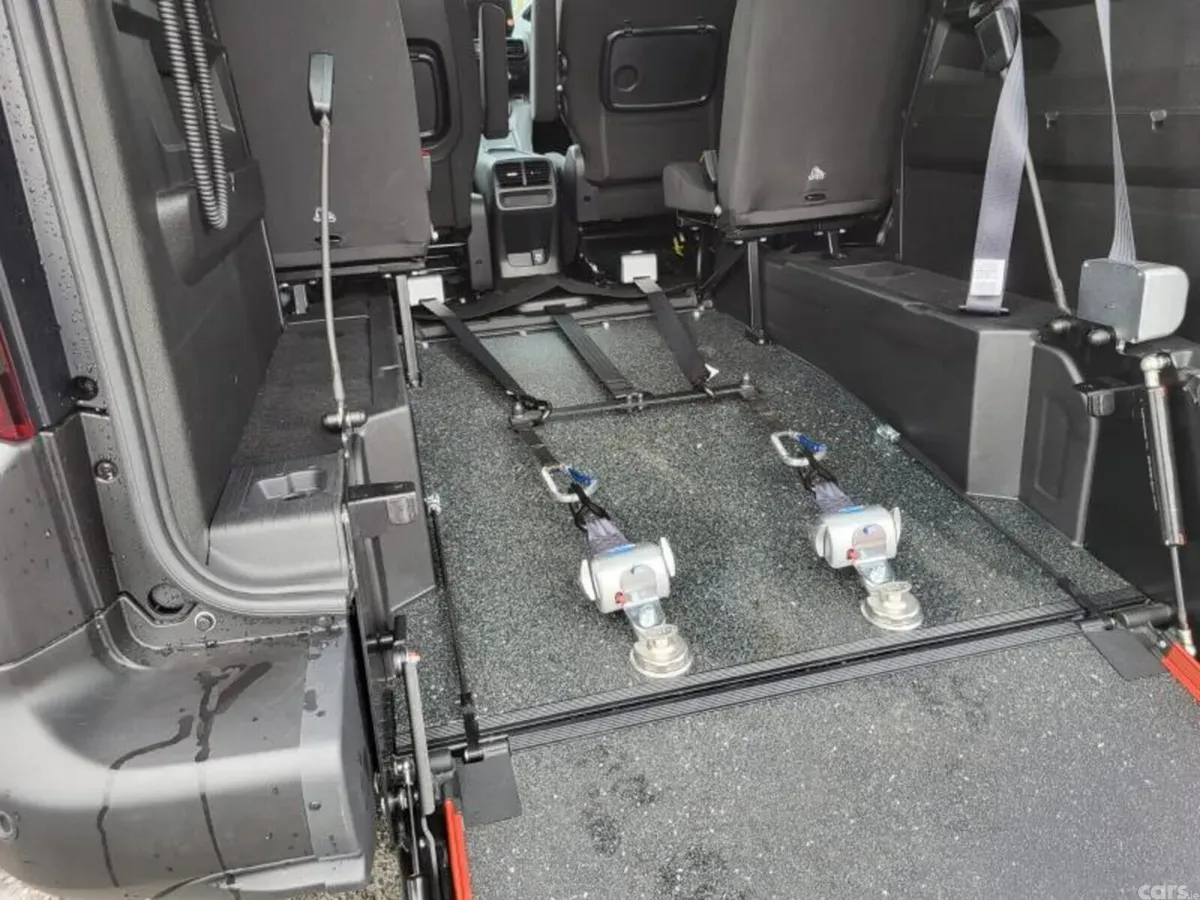 Peugeot Rifter MPV, Diesel, 2026, Blue