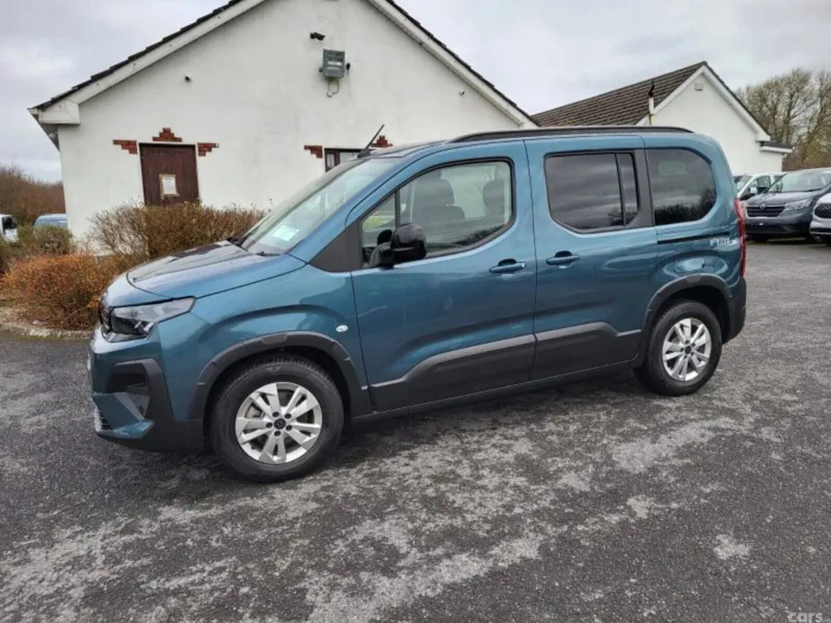 Peugeot Rifter MPV, Diesel, 2026, Blue