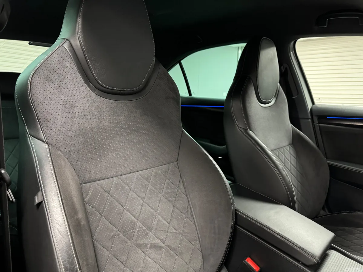 Skoda Superb Hatchback, Diesel, 2019, Grey