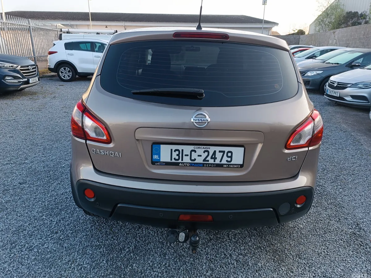 Nissan Qashqai MPV, Diesel, 2013, Brown