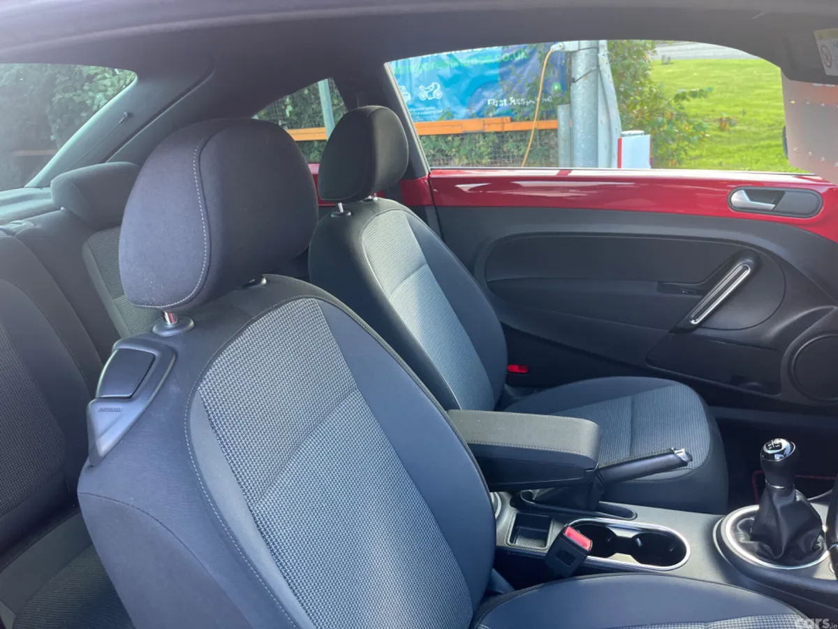 Volkswagen Beetle Hatchback, Petrol, 2015, Red