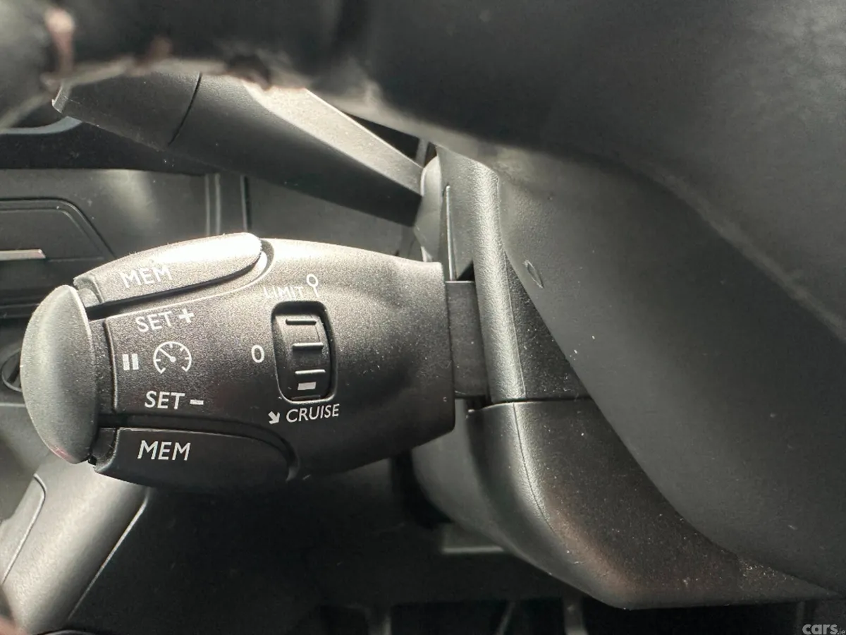 Peugeot Rifter MPV, Diesel, 2022, Bronze