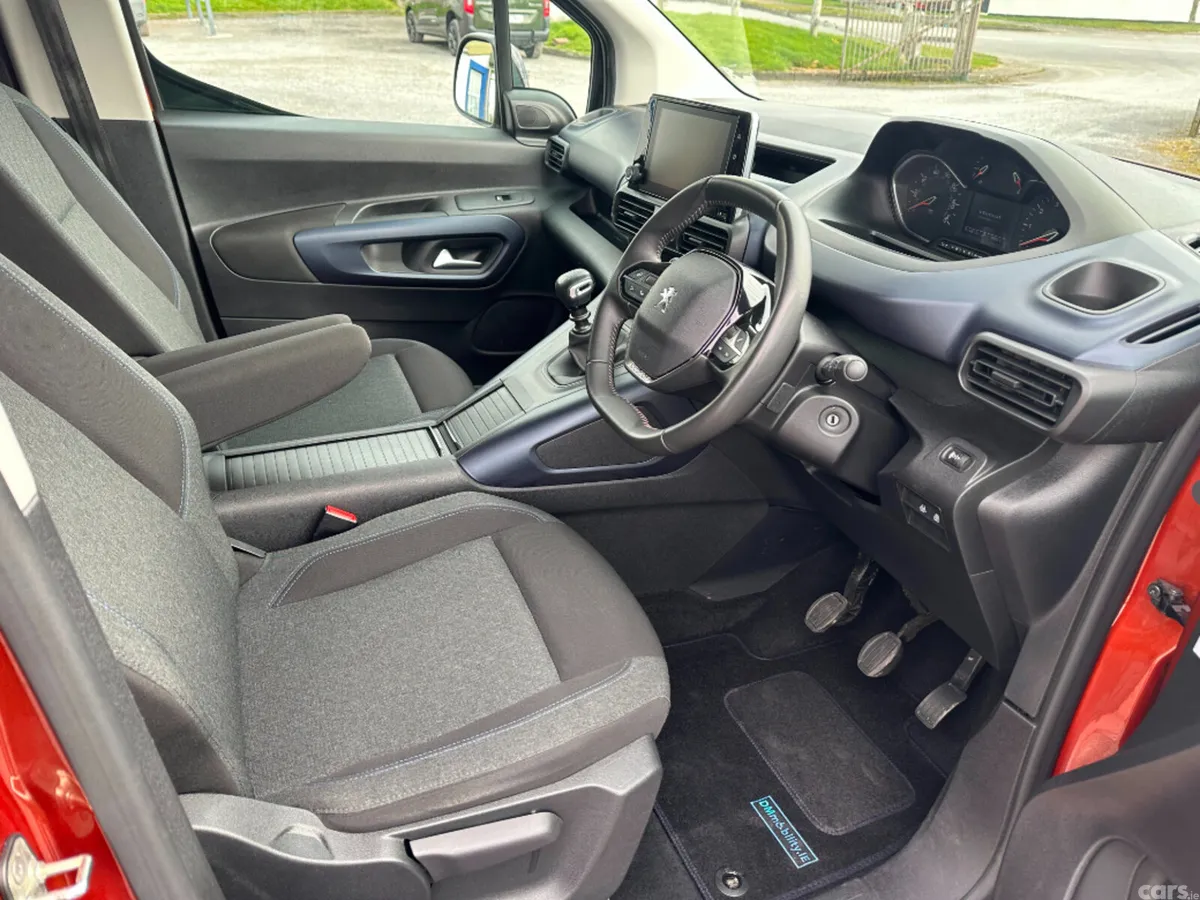 Peugeot Rifter MPV, Diesel, 2022, Bronze