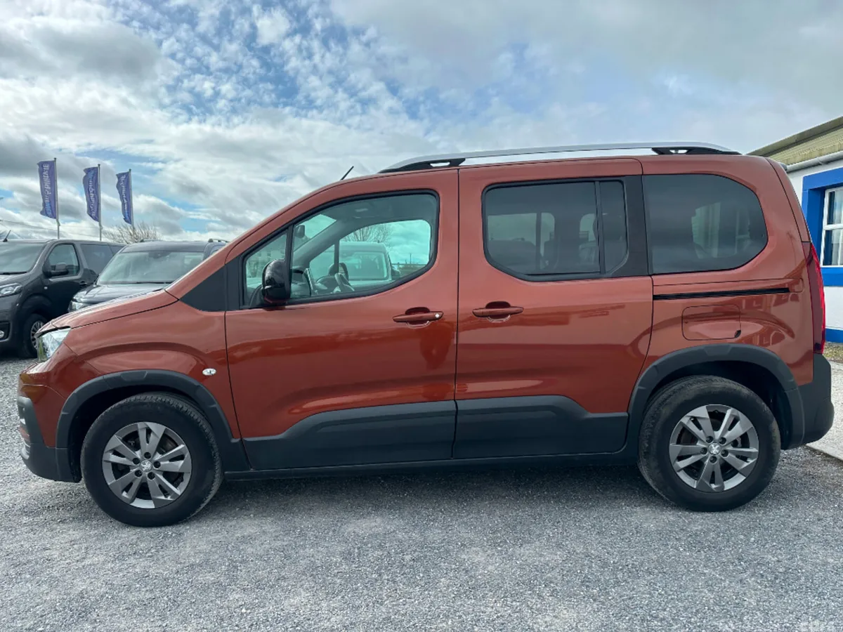 Peugeot Rifter MPV, Diesel, 2022, Bronze