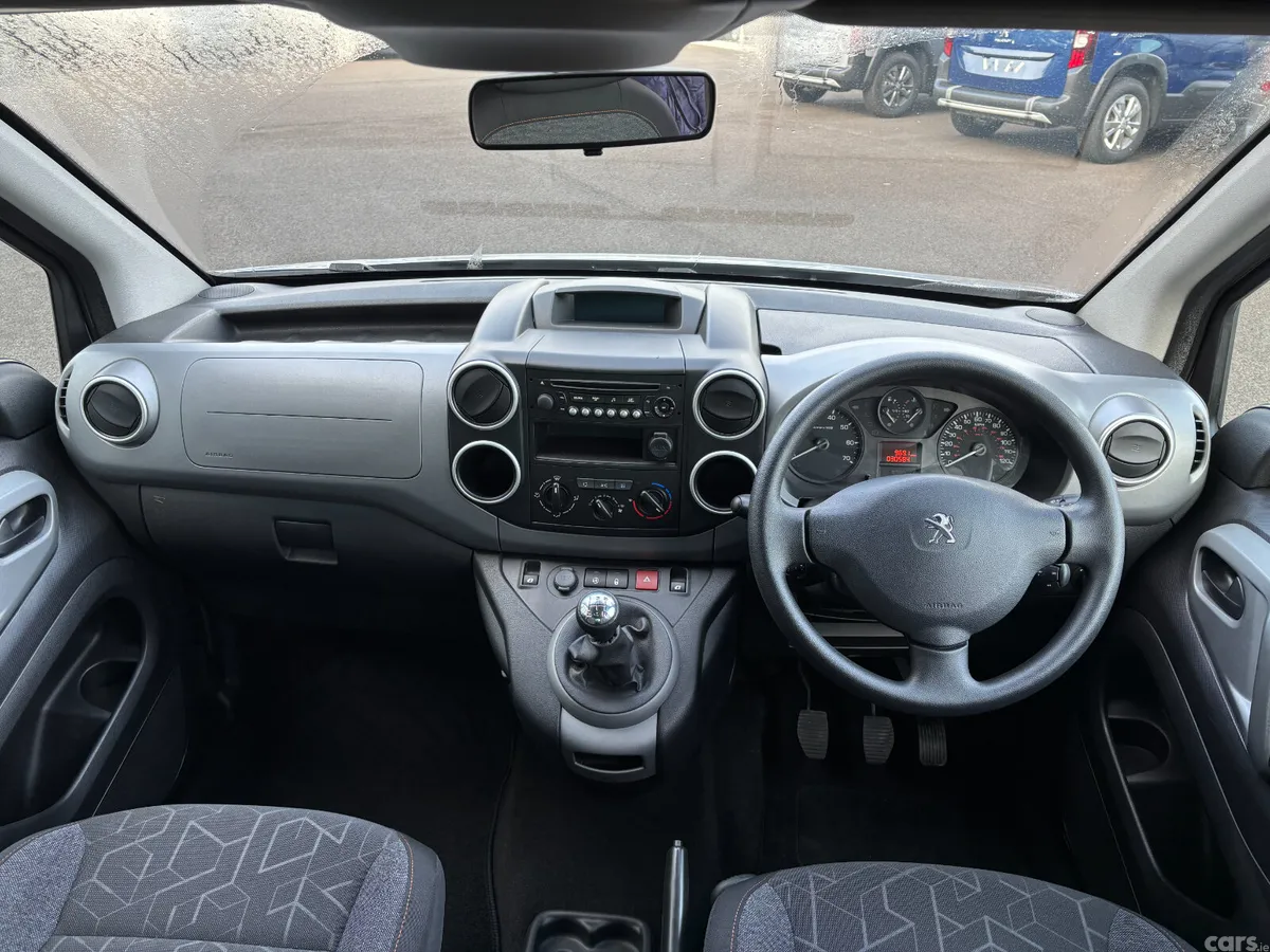 Peugeot Partner MPV, Diesel, 2017, Grey
