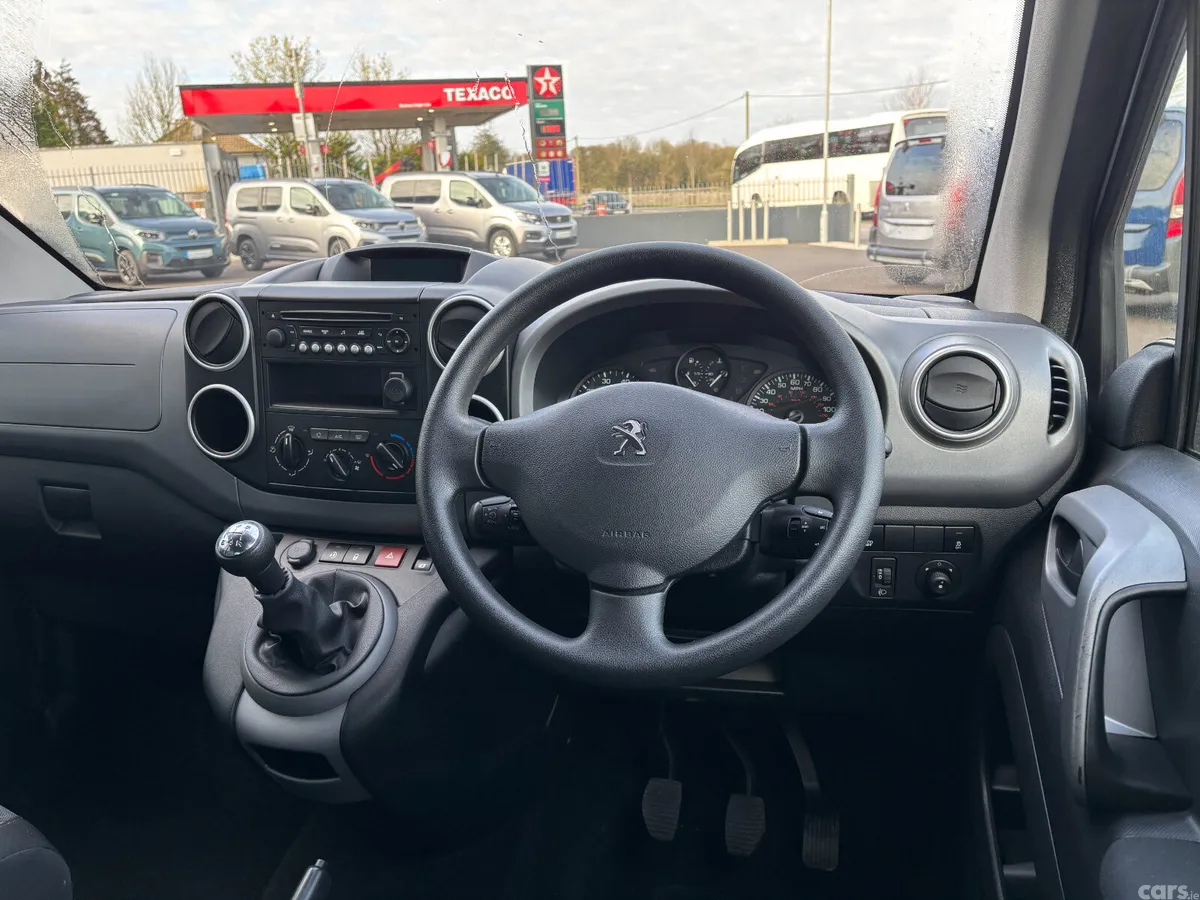 Peugeot Partner MPV, Diesel, 2017, Grey