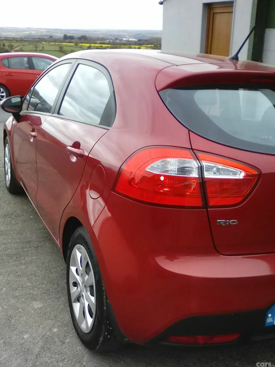 Kia Rio Hatchback, Diesel, 2013, Red