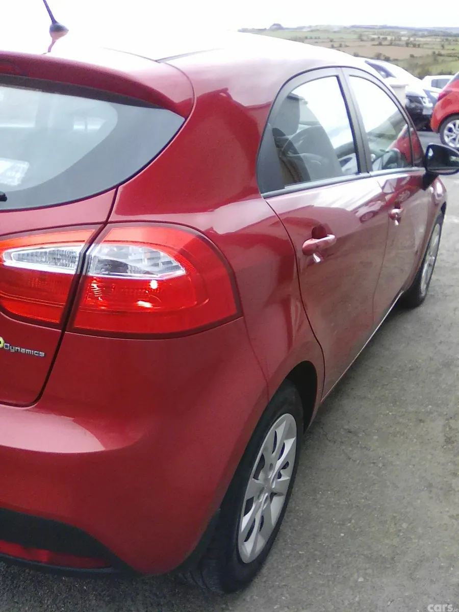 Kia Rio Hatchback, Diesel, 2013, Red
