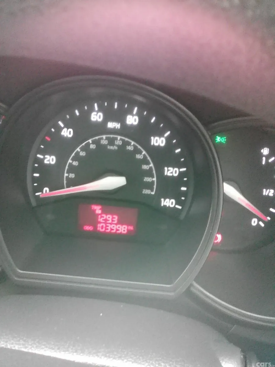 Kia Rio Hatchback, Diesel, 2013, Red
