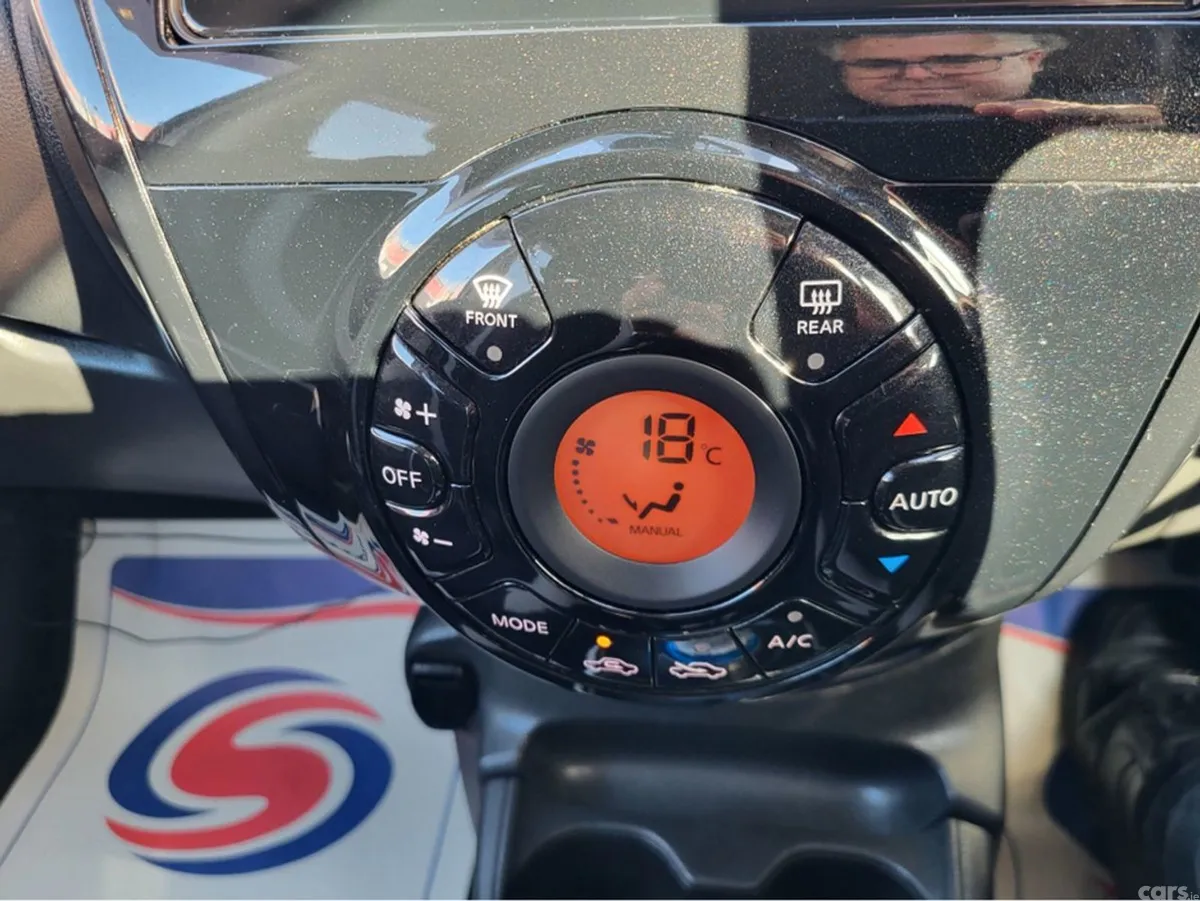 Nissan Note MPV, Petrol Hybrid, 2016, Silver