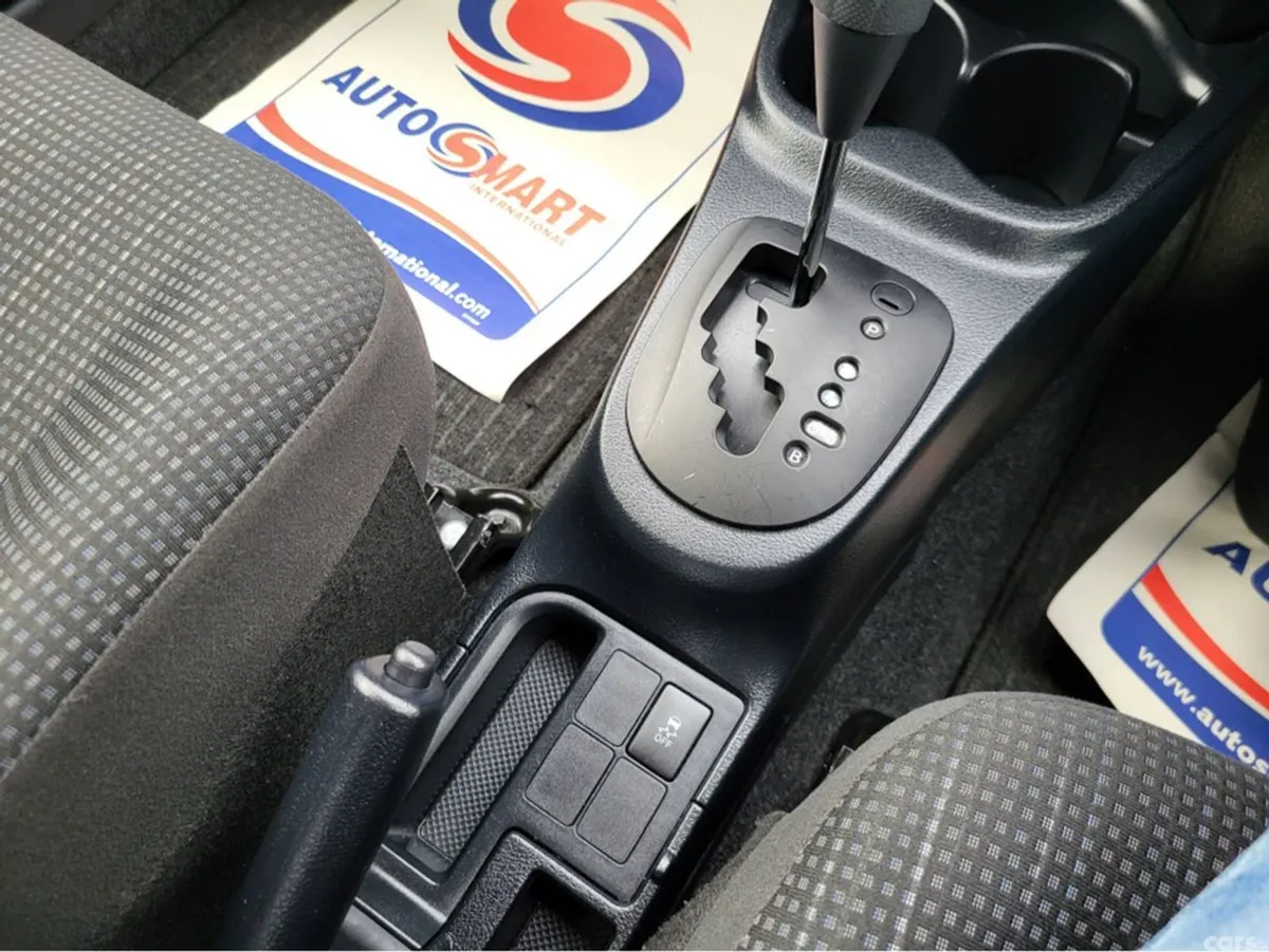 Toyota Vitz Hatchback, Petrol, 2018, Silver