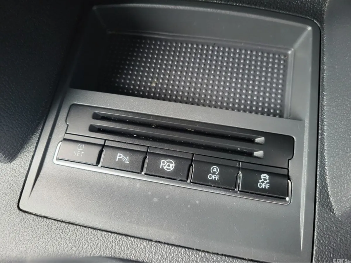 Volkswagen Touran MPV, Diesel, 2014, Black