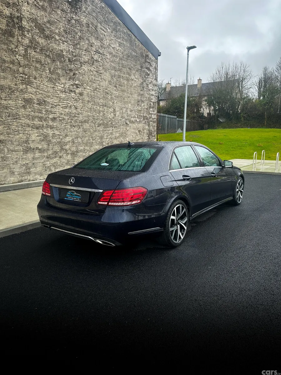 Mercedes-Benz E-Class Saloon, Diesel, 2014, Blue