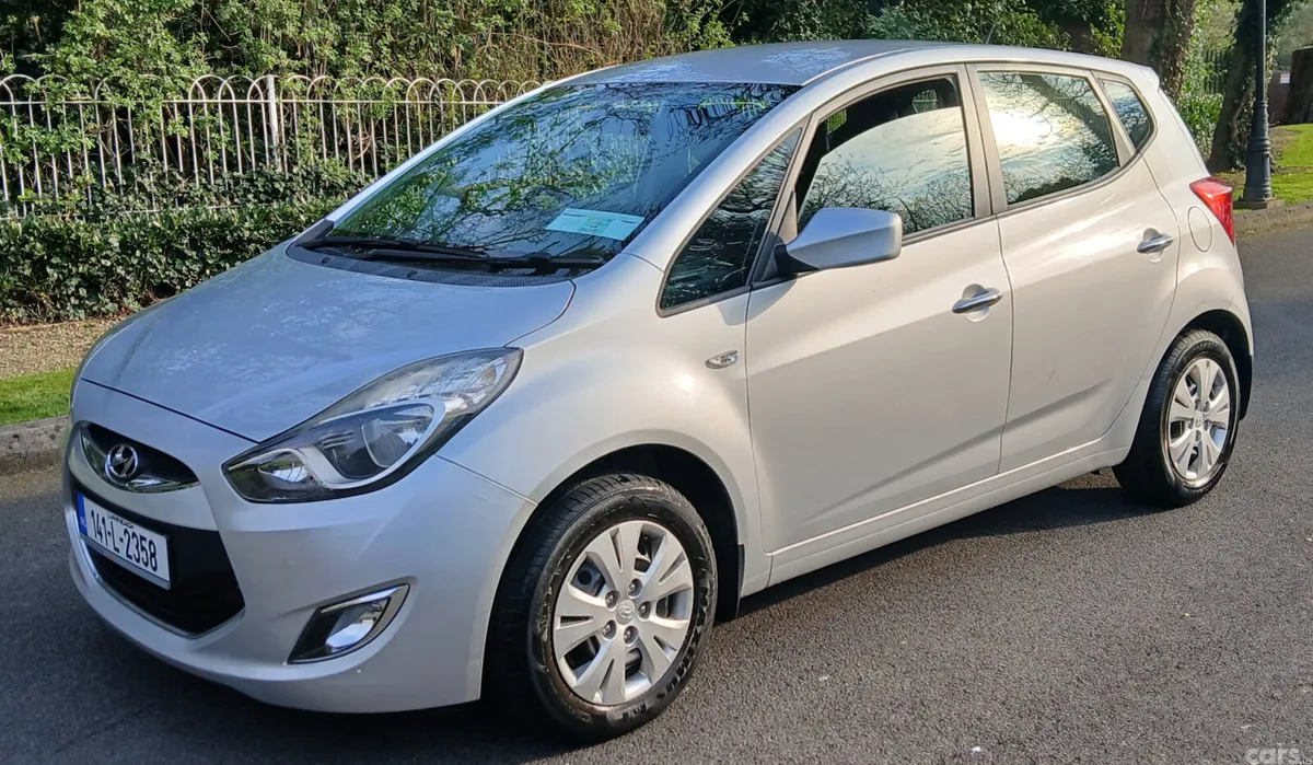 Hyundai ix20 Hatchback, Petrol, 2014, Silver