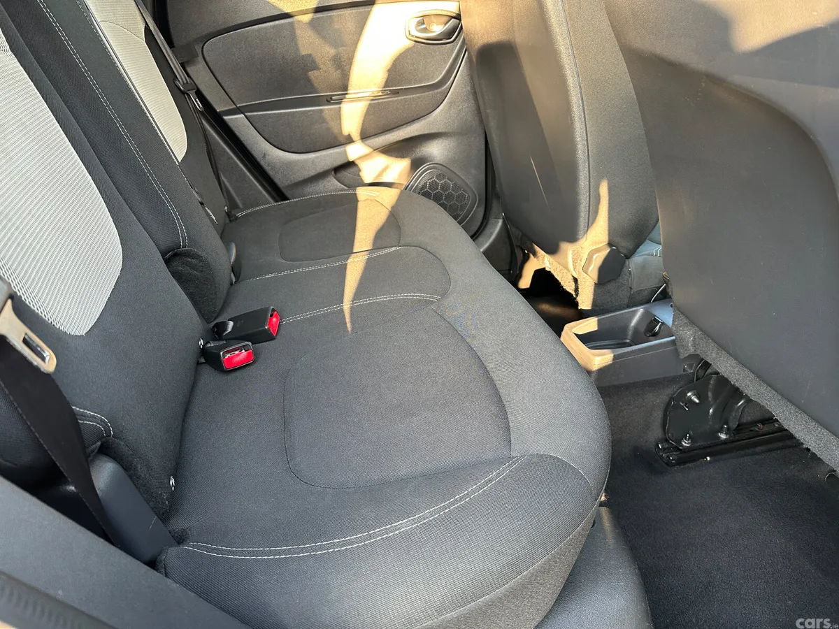 Renault Captur Hatchback, Diesel, 2019, Black