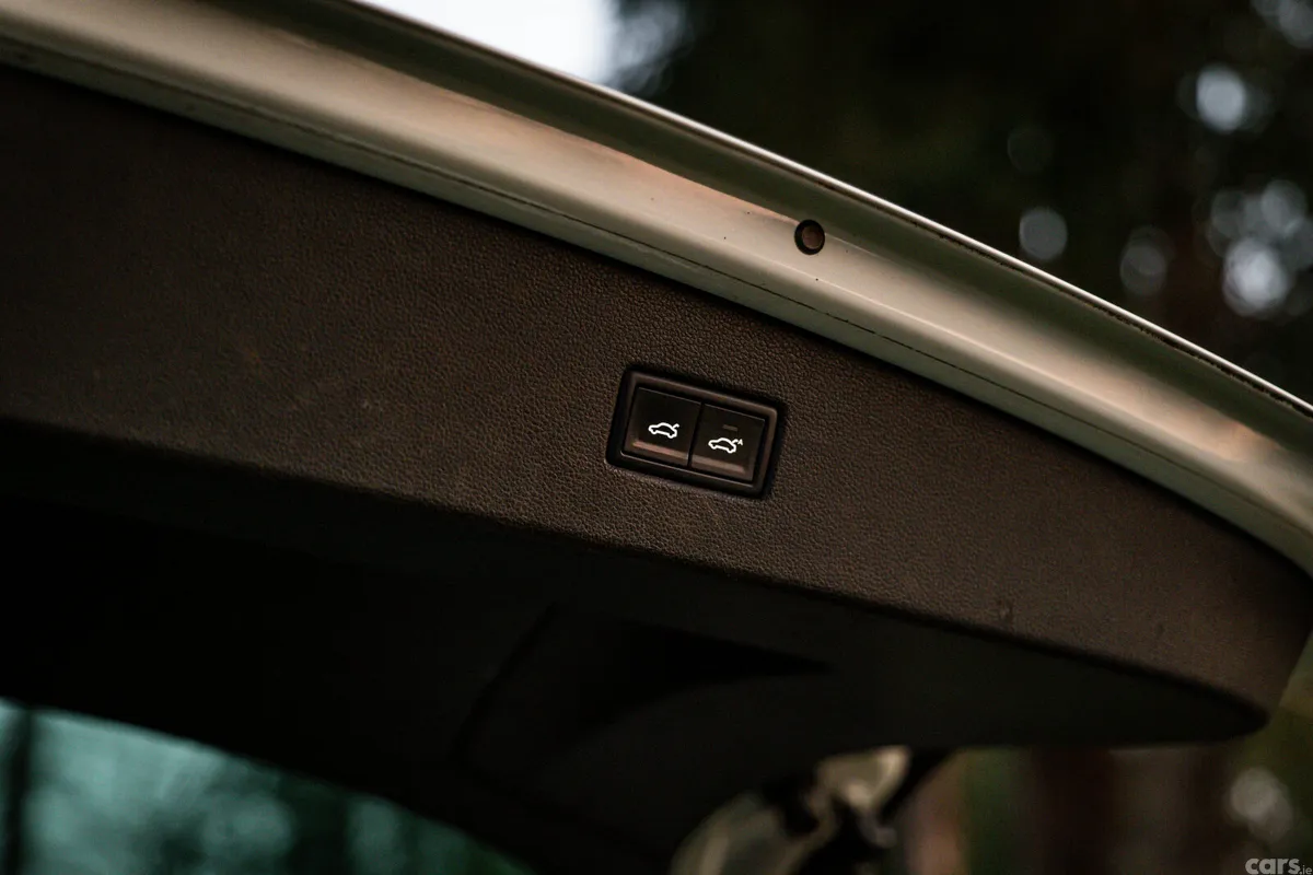 Volkswagen Tiguan SUV, Diesel, 2017, White