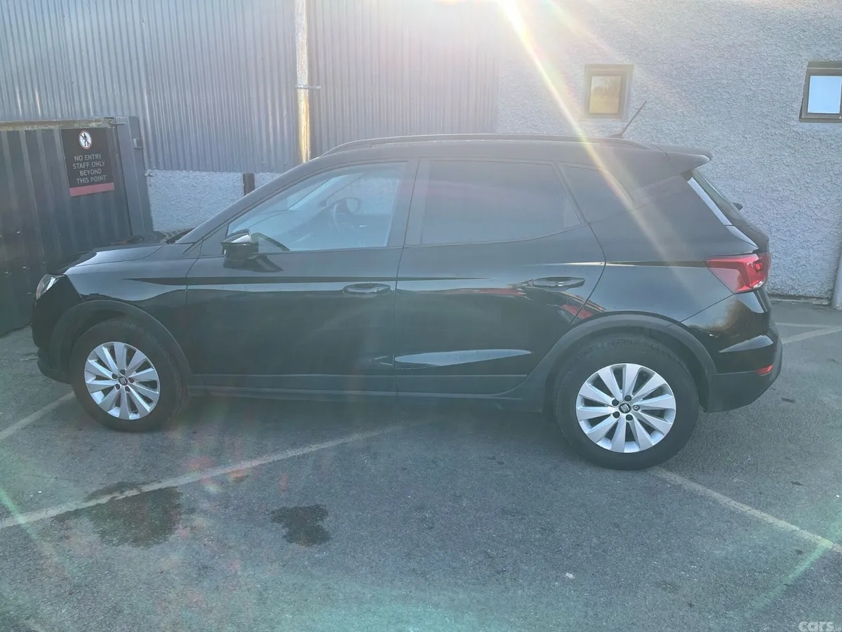 SEAT Arona SUV, Diesel, 2019, Black