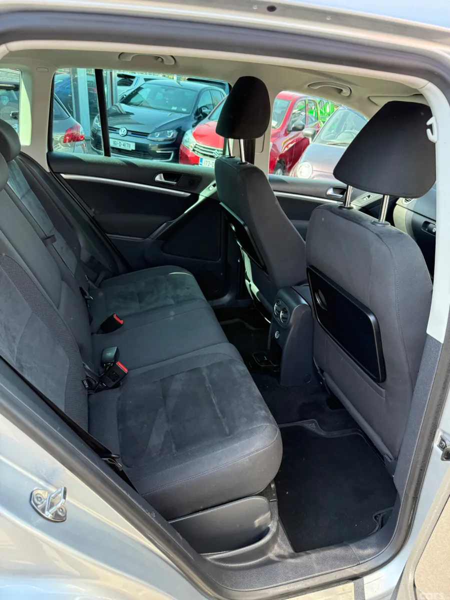 Volkswagen Tiguan SUV, Diesel, 2013, Silver