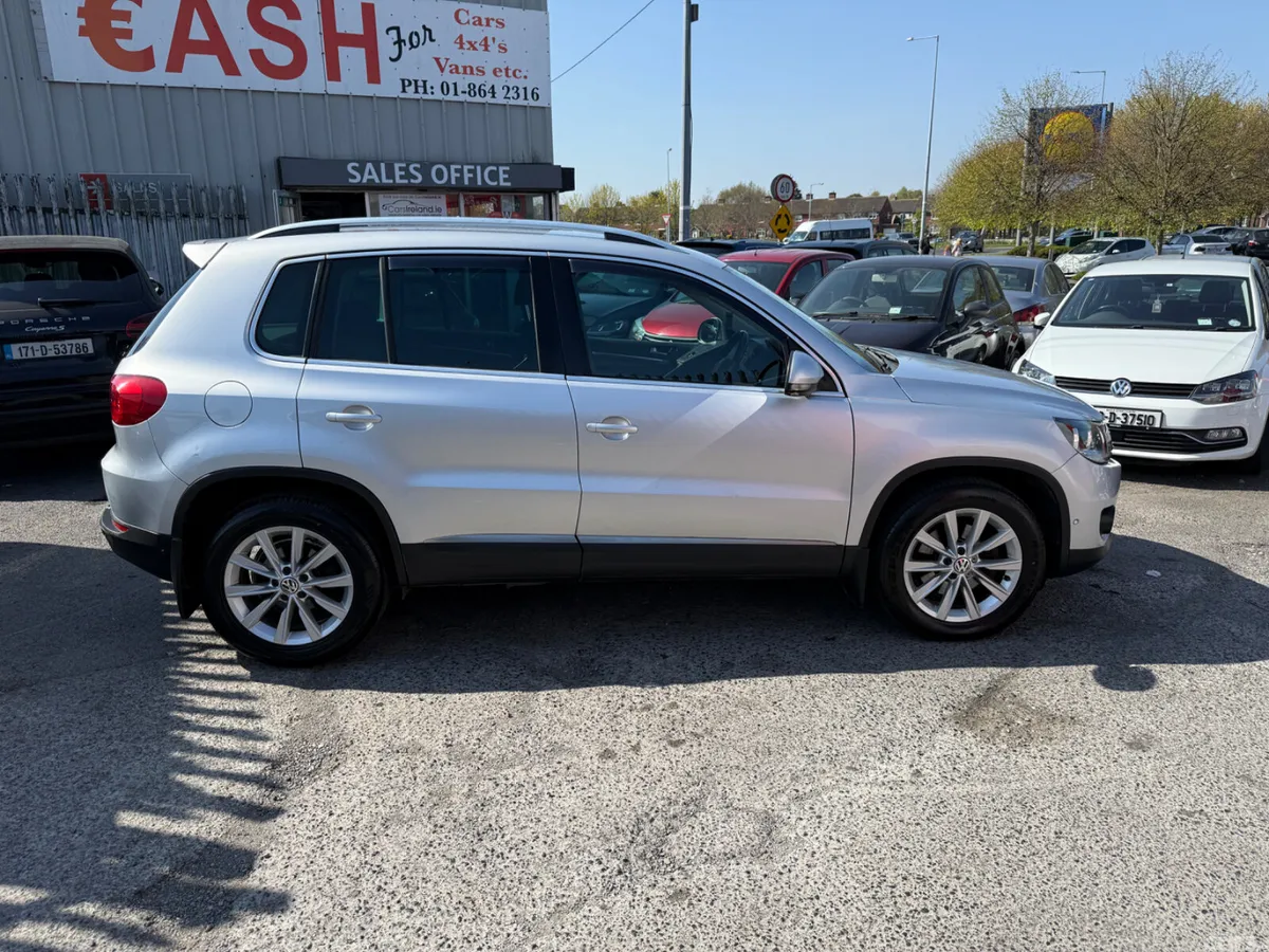 Volkswagen Tiguan SUV, Diesel, 2013, Silver
