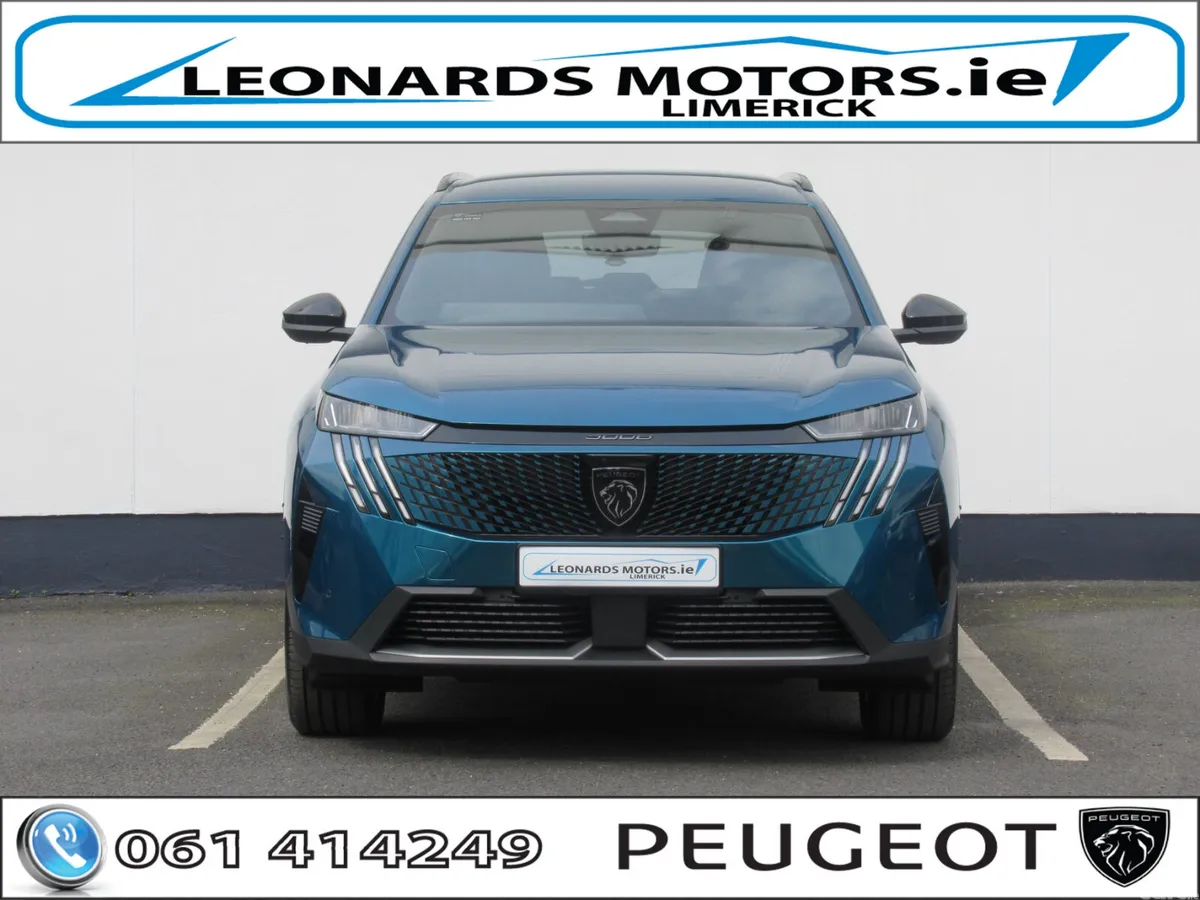Peugeot 5008 SUV, Petrol Hybrid, 2026, Blue