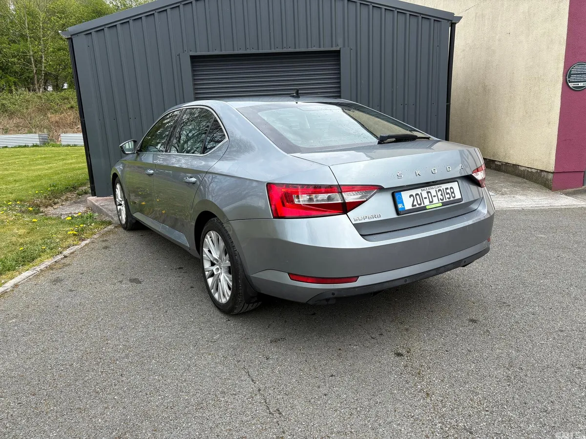 Skoda Superb Saloon, Diesel, 2020, Grey