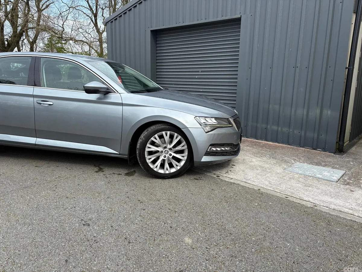 Skoda Superb Saloon, Diesel, 2020, Grey