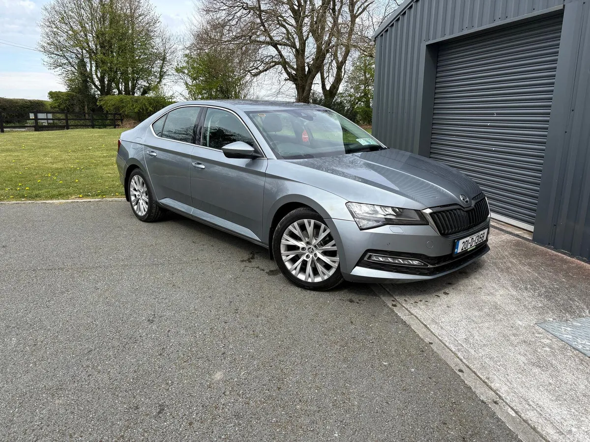 Skoda Superb Saloon, Diesel, 2020, Grey