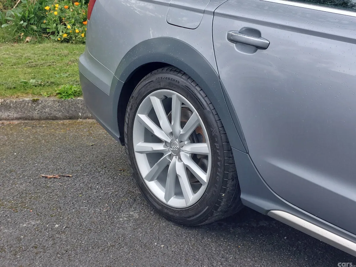 Audi A6 Estate, Diesel, 2017, Grey