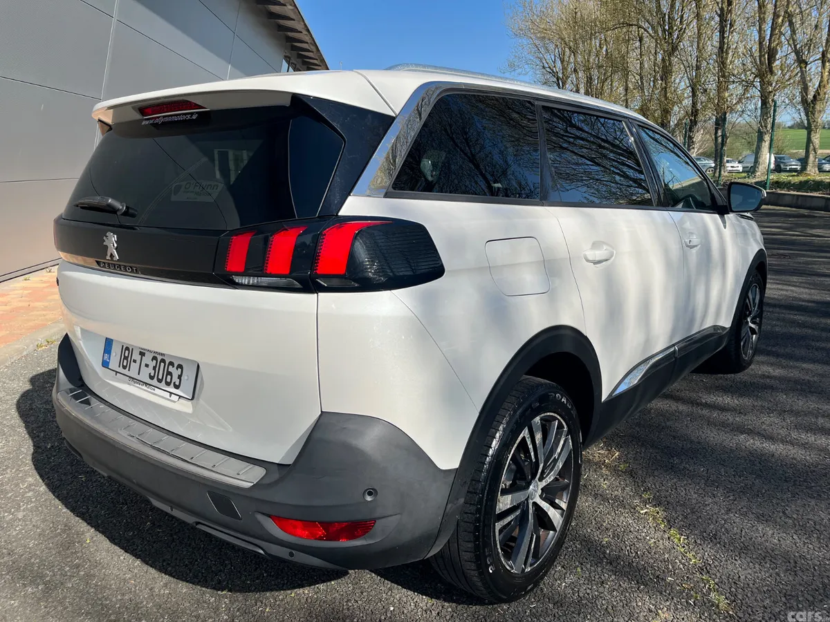 Peugeot 5008 MPV, Diesel, 2018, White