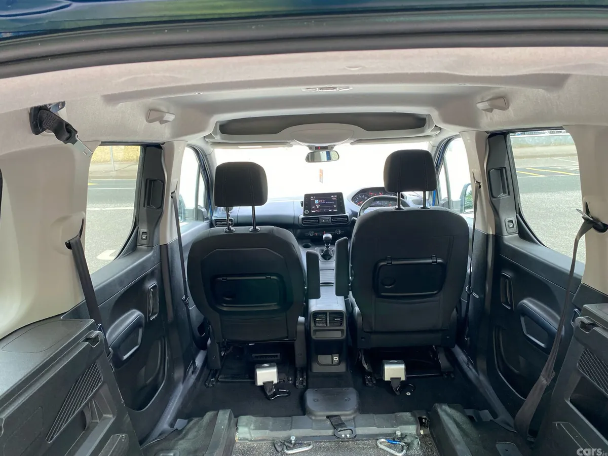 Peugeot Rifter MPV, Diesel, 2022, Blue