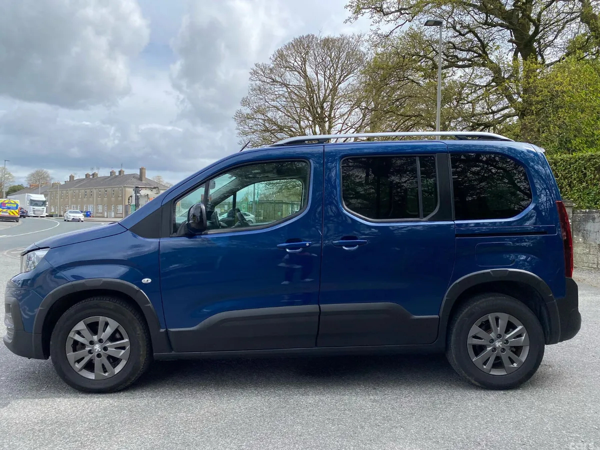 Peugeot Rifter MPV, Diesel, 2022, Blue