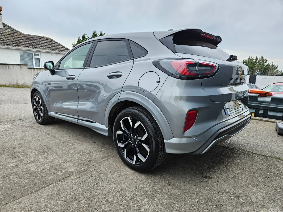 Ford Puma Hatchback, Petrol, 2023, Silver
