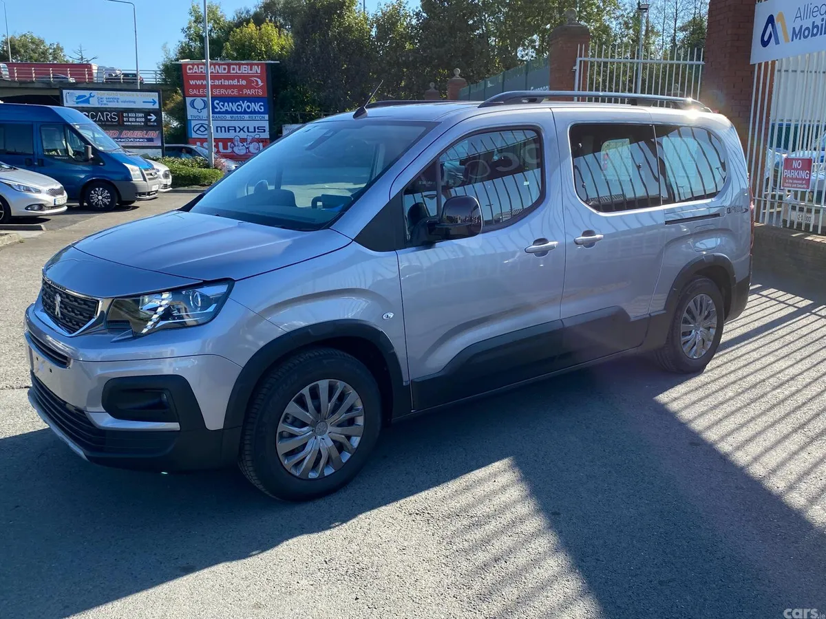 Peugeot e-Rifter Estate, Electric, 2026, Grey