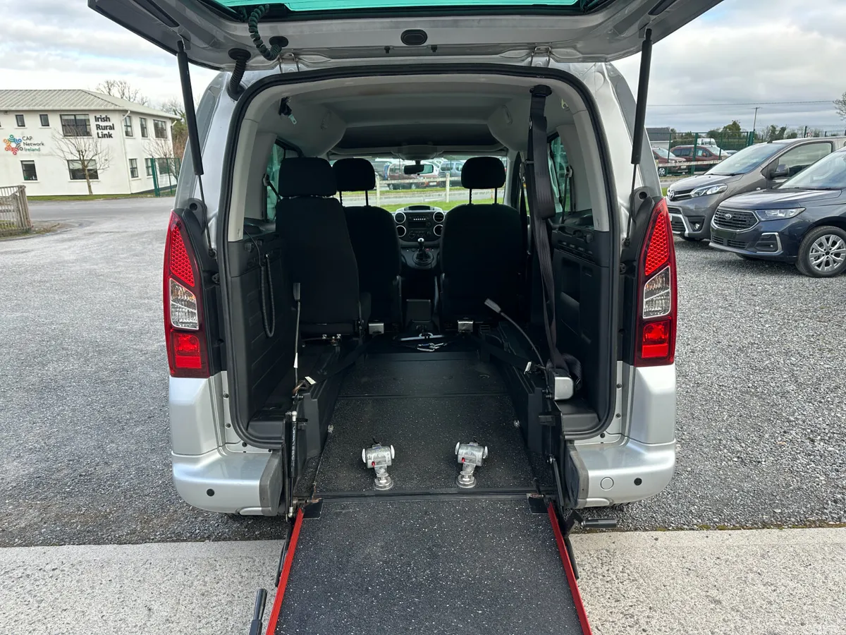 Peugeot Partner Tepee MPV, Diesel, 2019, Silver
