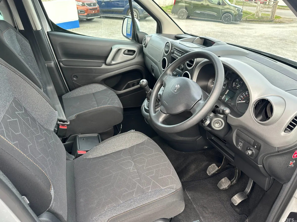 Peugeot Partner Tepee MPV, Diesel, 2019, Silver