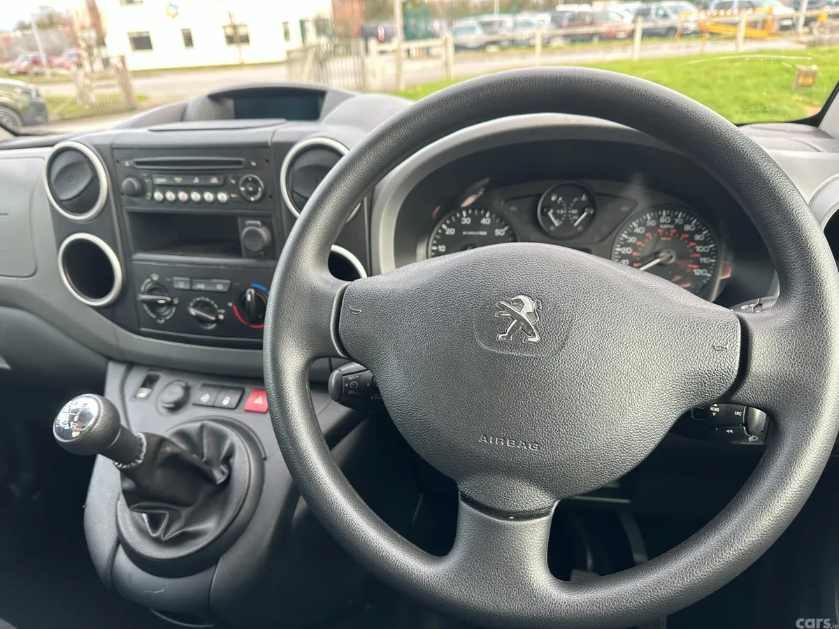 Peugeot Partner Tepee MPV, Diesel, 2019, Silver
