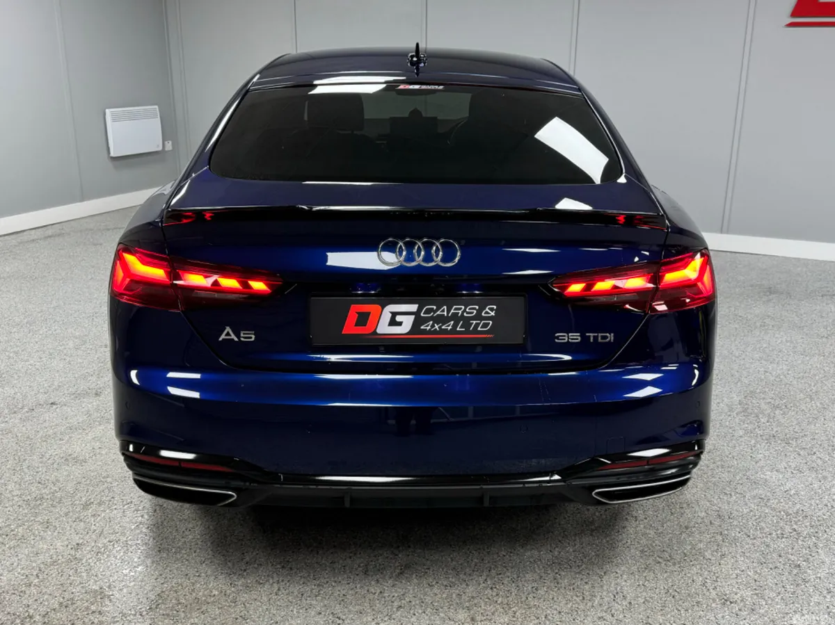 Audi A5 Hatchback, Diesel Hybrid, 2021, Blue