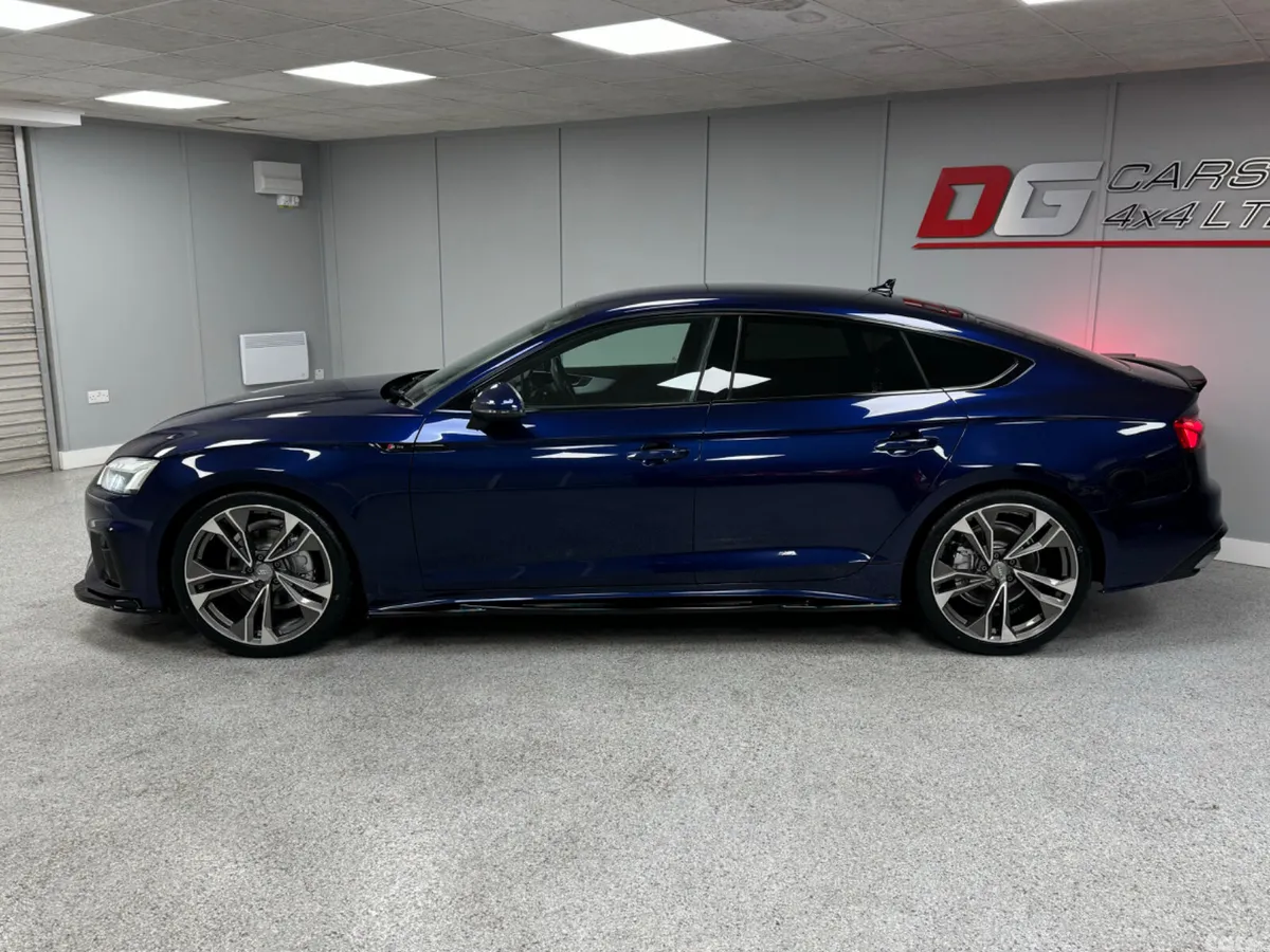 Audi A5 Hatchback, Diesel Hybrid, 2021, Blue