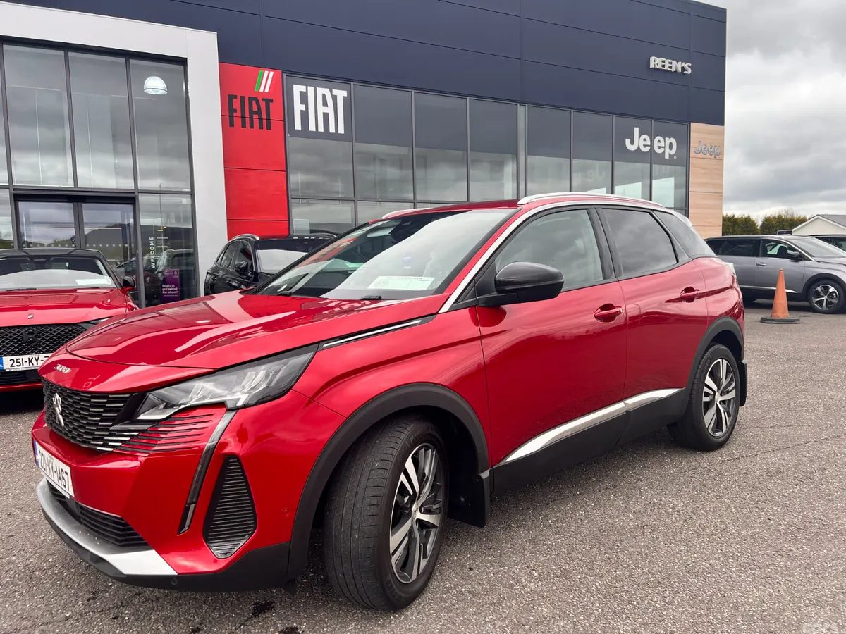 Peugeot 3008 MPV, Diesel, 2022, Red