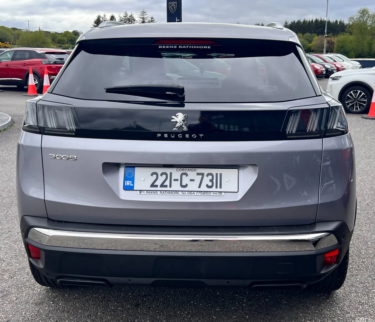 Peugeot 3008 MPV, Diesel, 2022, Grey