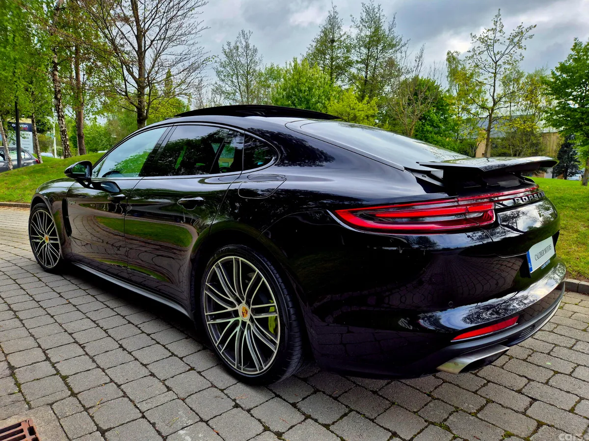 Porsche Panamera Hatchback, Petrol Plug-in Hybrid, 2017, Black