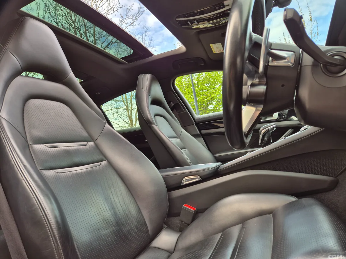 Porsche Panamera Hatchback, Petrol Plug-in Hybrid, 2017, Black