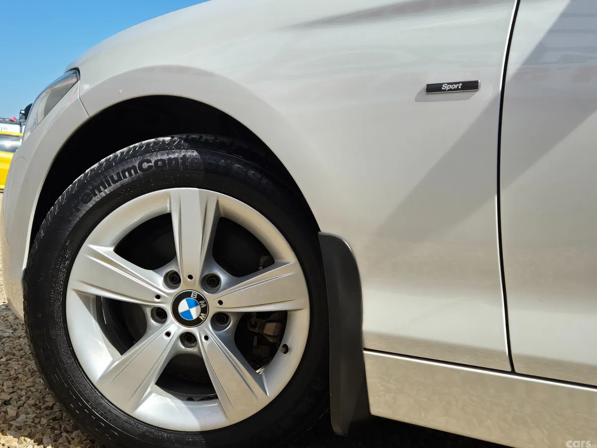 BMW 1-Series Hatchback, Petrol, 2013, White