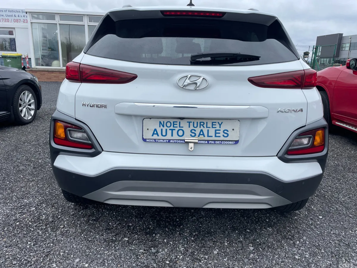 Hyundai KONA MPV, Diesel, 2019, White