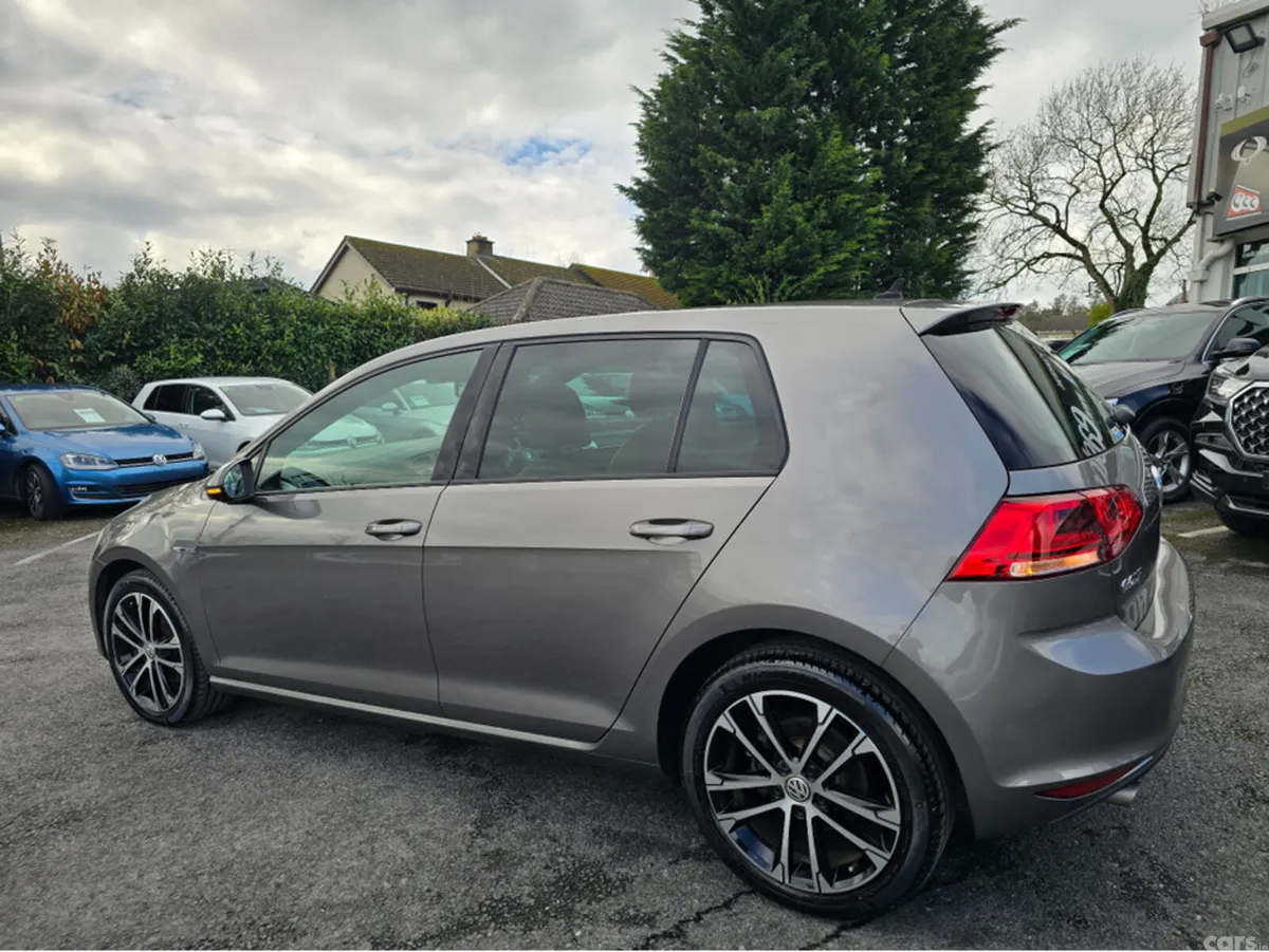Volkswagen Golf Hatchback, Petrol, 2015, Grey