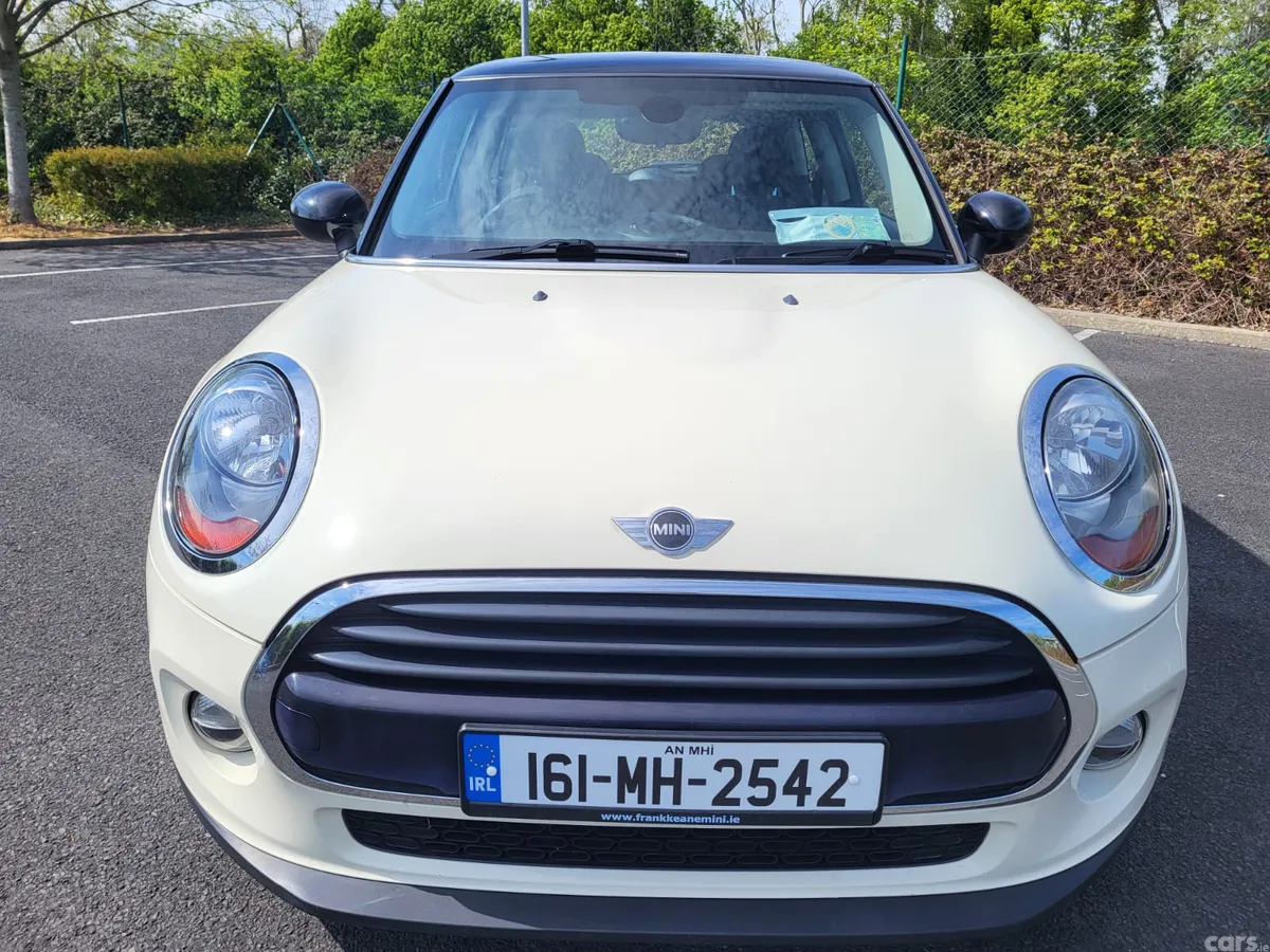 Mini Cooper Hatchback, Diesel, 2016, White