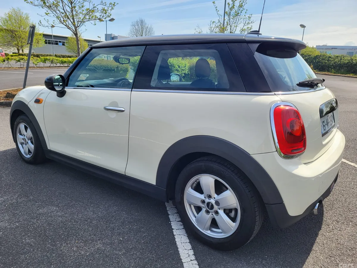 Mini Cooper Hatchback, Diesel, 2016, White