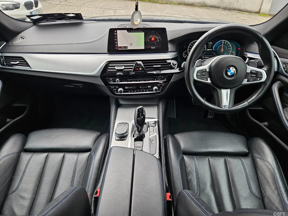 BMW 5-Series Saloon, Petrol Plug-in Hybrid, 2018, Blue